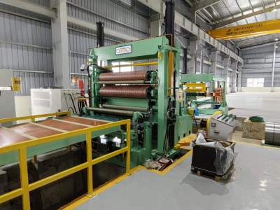 1350皮带张力（双刀座）分条机